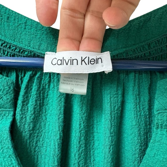 Calvin Klein Flutter Sleeve A Line Green Textured Split Neck Tiered Dress 16 EUC - Picture 8 of 10